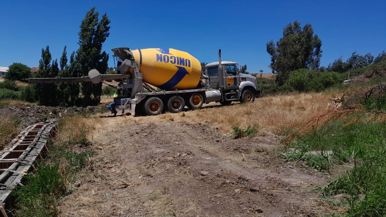 REVESTIMIENTO DE CANALES DE HORMIGON